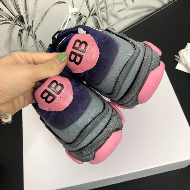 Balenciaga Triple S zapatillas chunky morado gris rosa 4