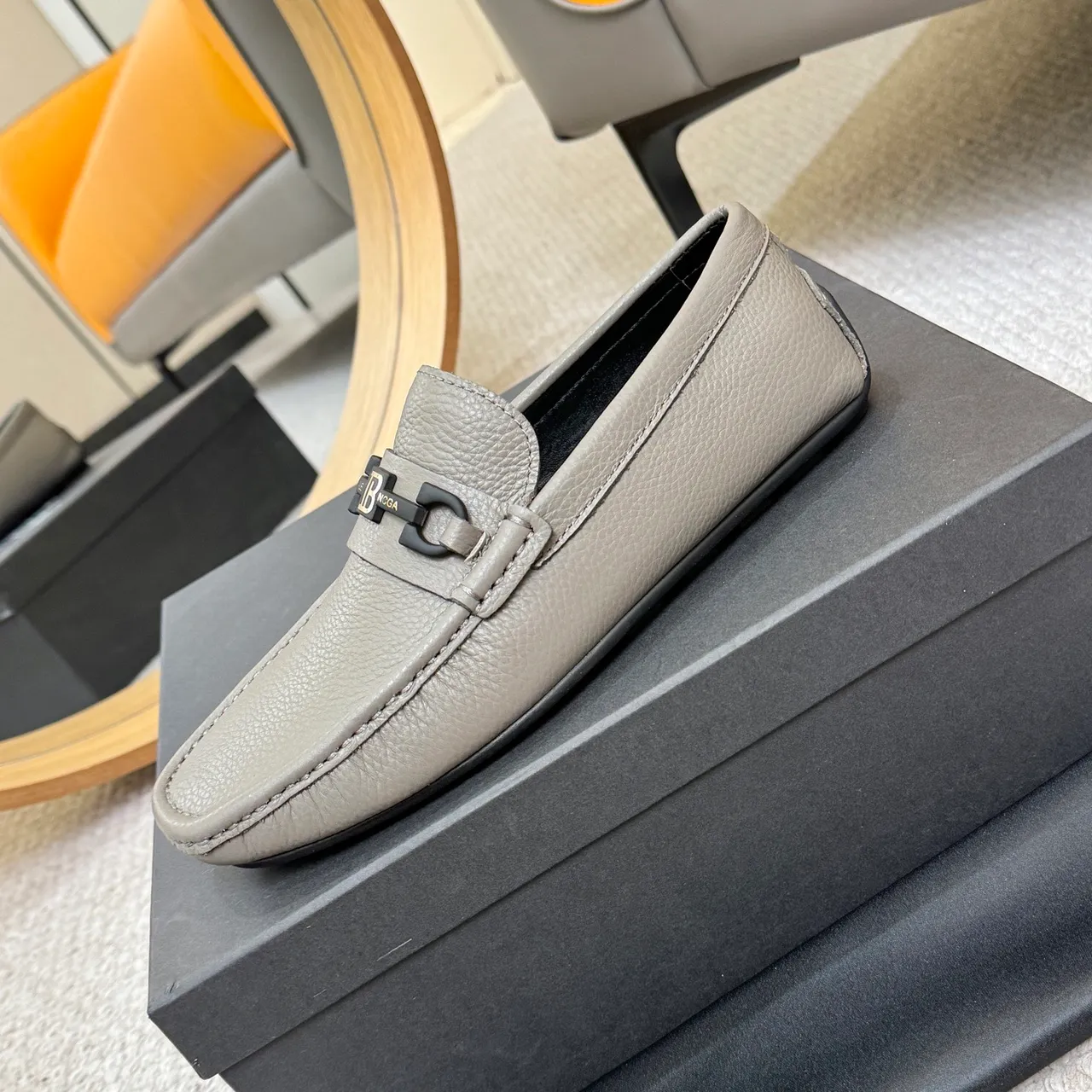 Balmain 灰黑粒面皮革马衔扣乐福鞋 6