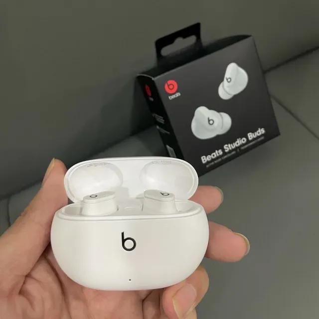 Beats Studio Buds Noir Rouge Blanc TWS Écouteurs 3