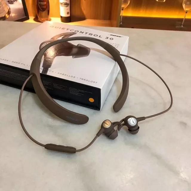 Bose QuietControl 30 سماعات رياضية لاسلكية سوداء 8