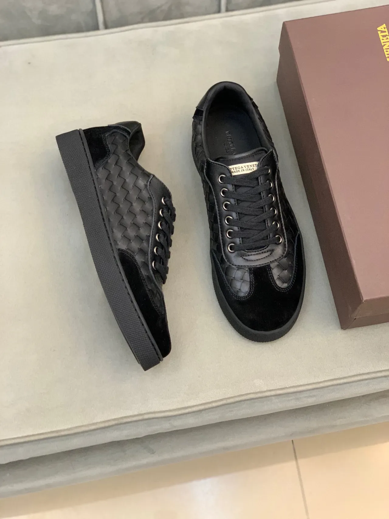 Bottega Veneta Cassette sneakers lifestyle cuir Intrecciato noir 7