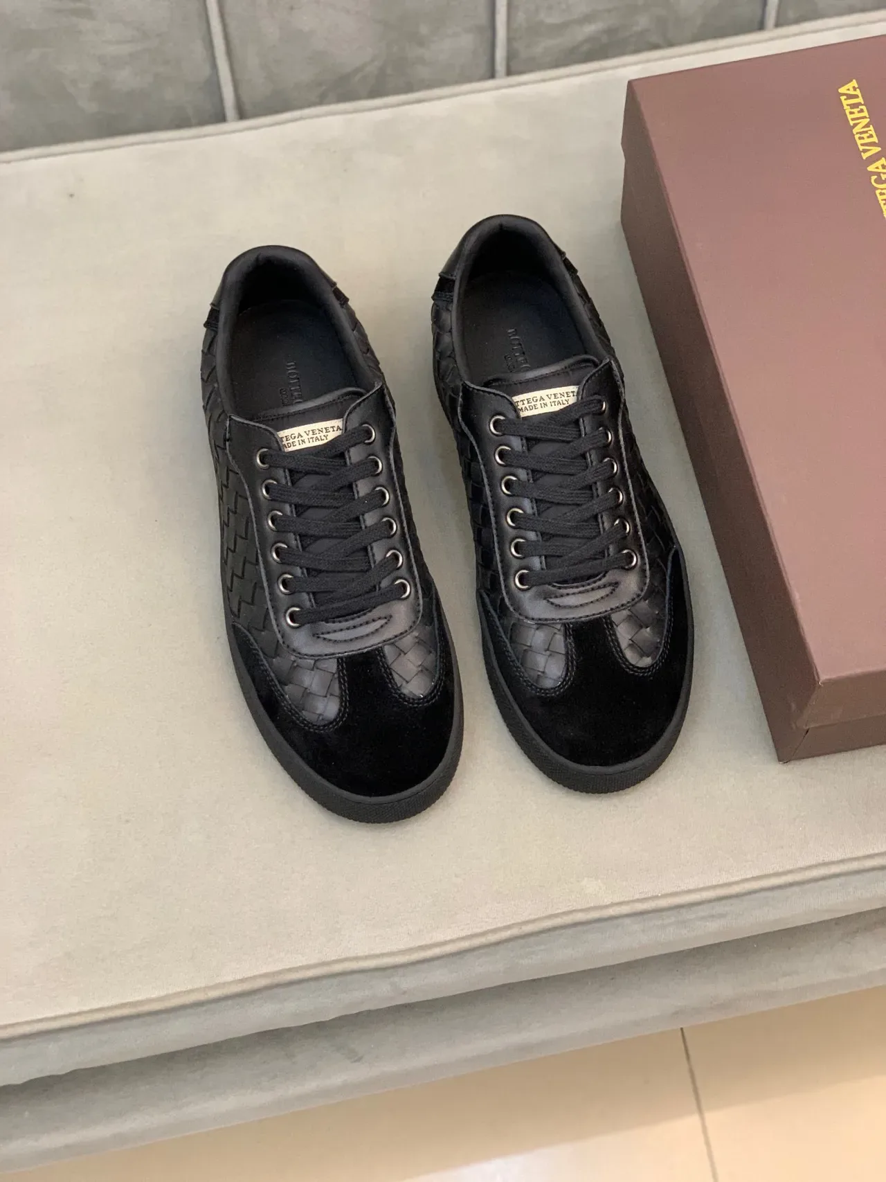 Bottega Veneta Cassette sneakers lifestyle cuir Intrecciato noir 8