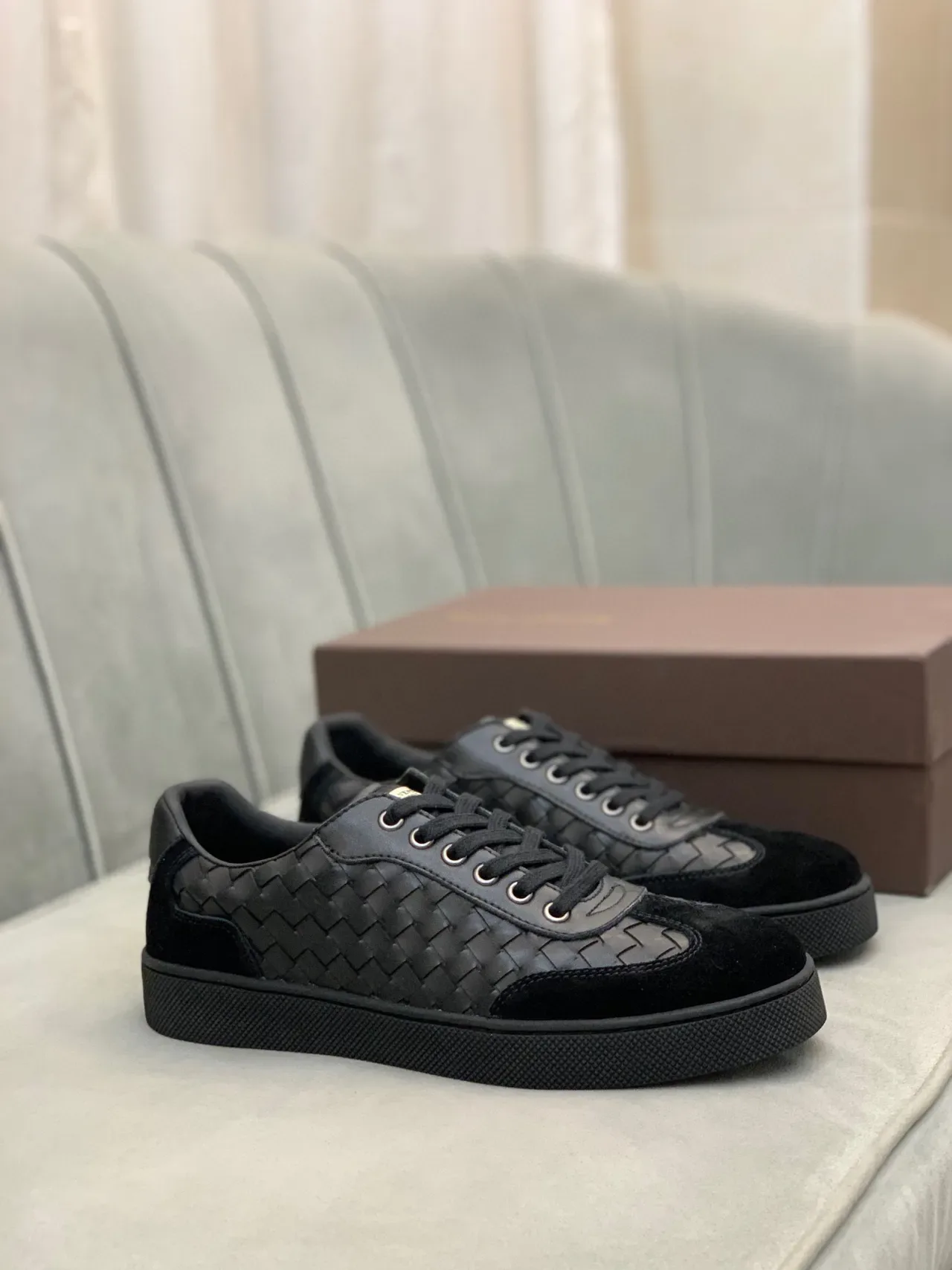 Bottega Veneta Cassette sneakers lifestyle cuir Intrecciato noir 9