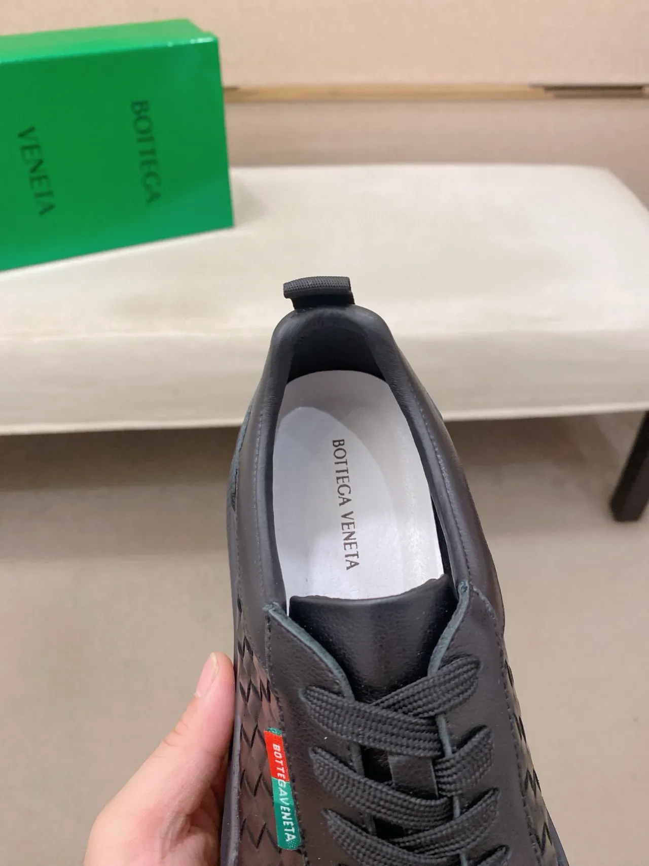 Bottega Veneta Cassette Black बुने चमड़े के लाइफस्टाइल स्नीकर 6