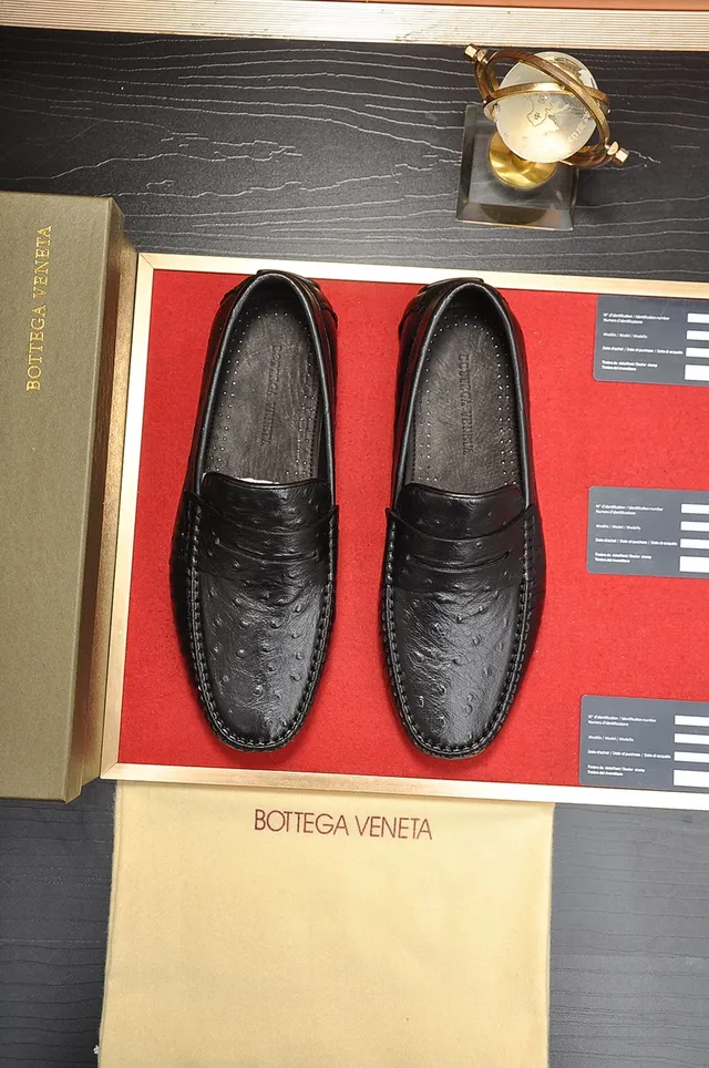 Bottega Veneta Penny Loafer কালো টেক্সচার্ড লেদার স্লিপ-অন লোফার 5