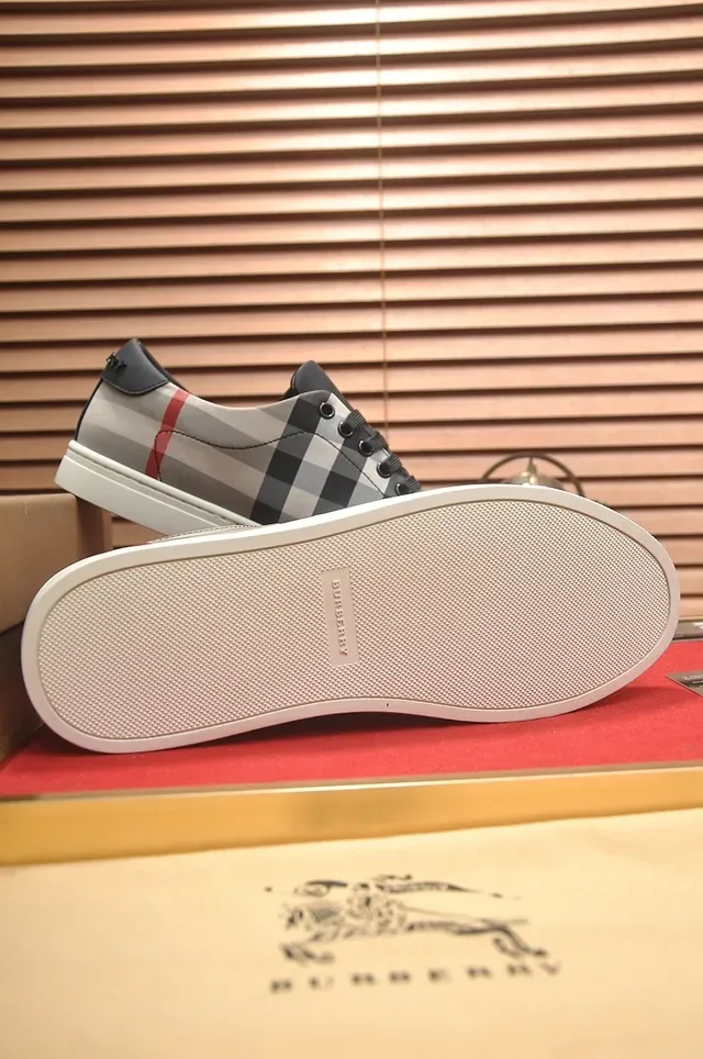 Burberry xadrez preto e bege lifestyle sneakers 2