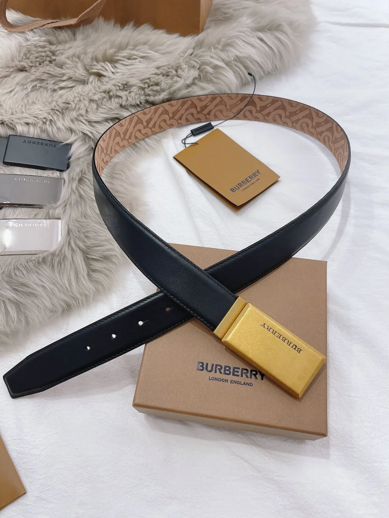 Burberry Knight Reversible Monogram Black Leather Belt 6