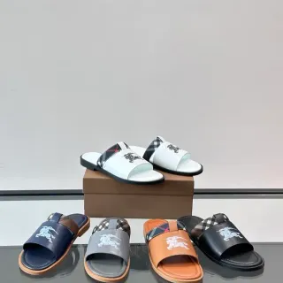 Burberry Knight Slide أبيض أسود حزام واحد شعار فرساني نعال