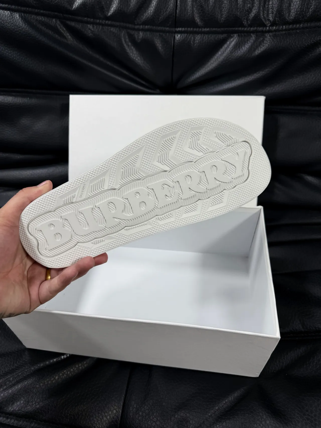 Burberry White Embroidered Equestrian Motif Slipper 2