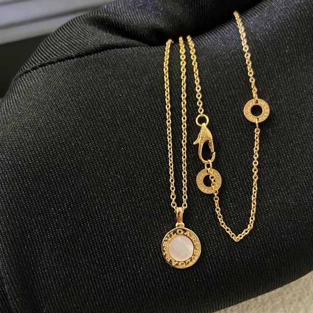 Bvlgari B.zero1 Collar Péndant de Logo Circular Oro Negro Grabado de Marca 4