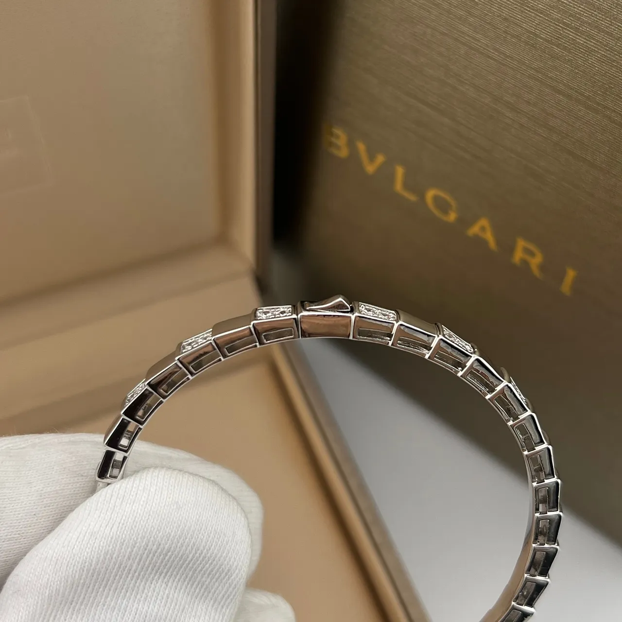 Bvlgari B.zero1 Gold Silver Segmented Block-Link Pavé-Set Stones Bracelet 3