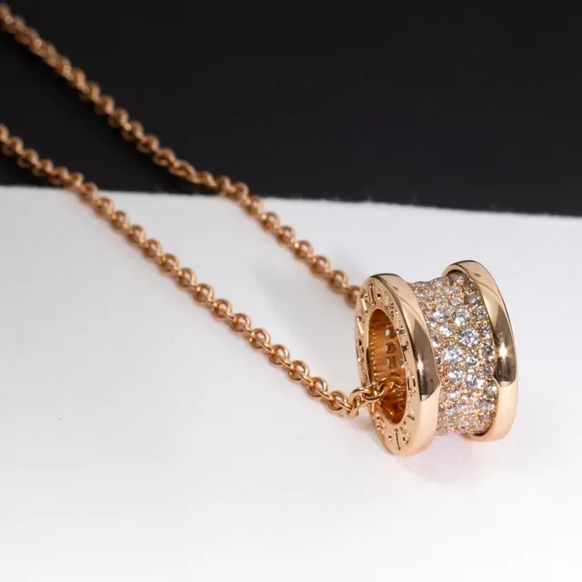 Bvlgari B.zero1 घूर्णन डबल-रिंग पावे क्रिस्टल हार 8