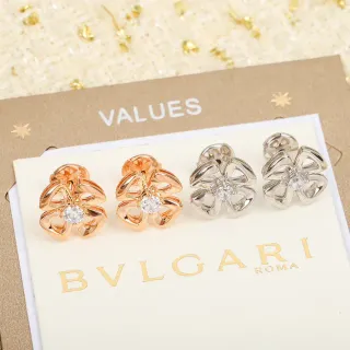Bvlgari Fiorever أقراط زر بزهور ذهب وردي وفضة