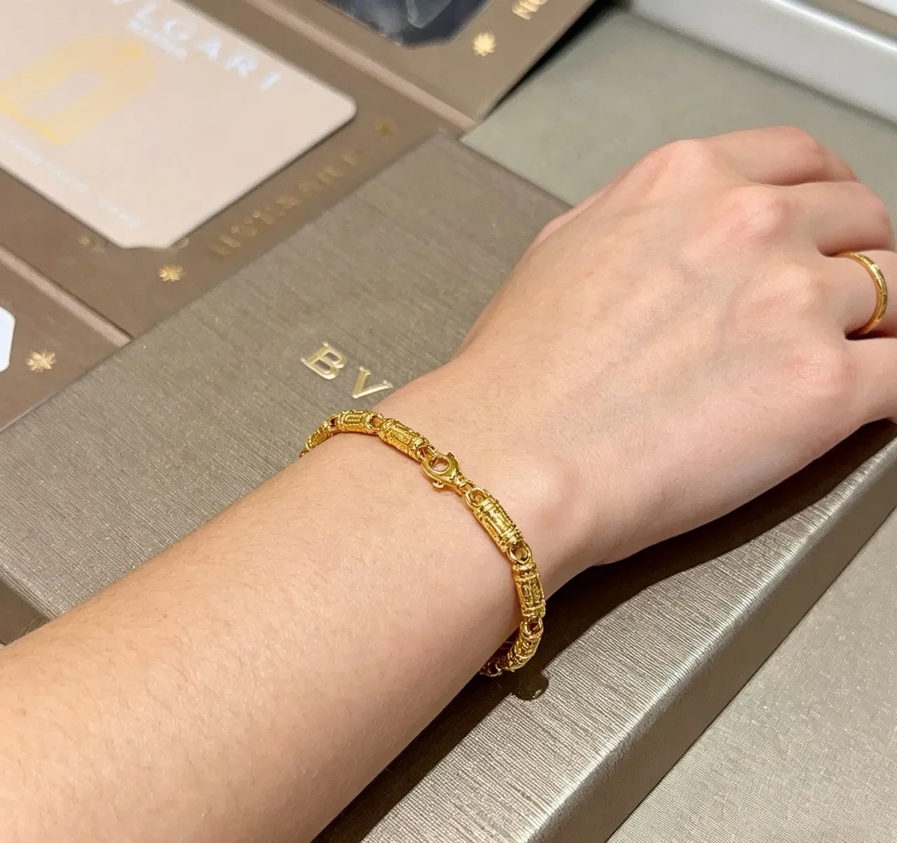 Bvlgari Gold Tubular Links Engraved Geometric Detailing Bracelet 8