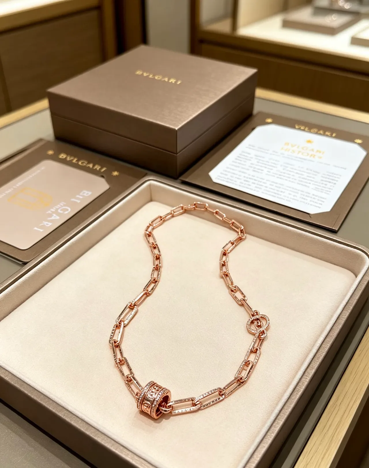 Bvlgari 粉金玫瑰链 Pavé-Set 镶嵌链节项链 4