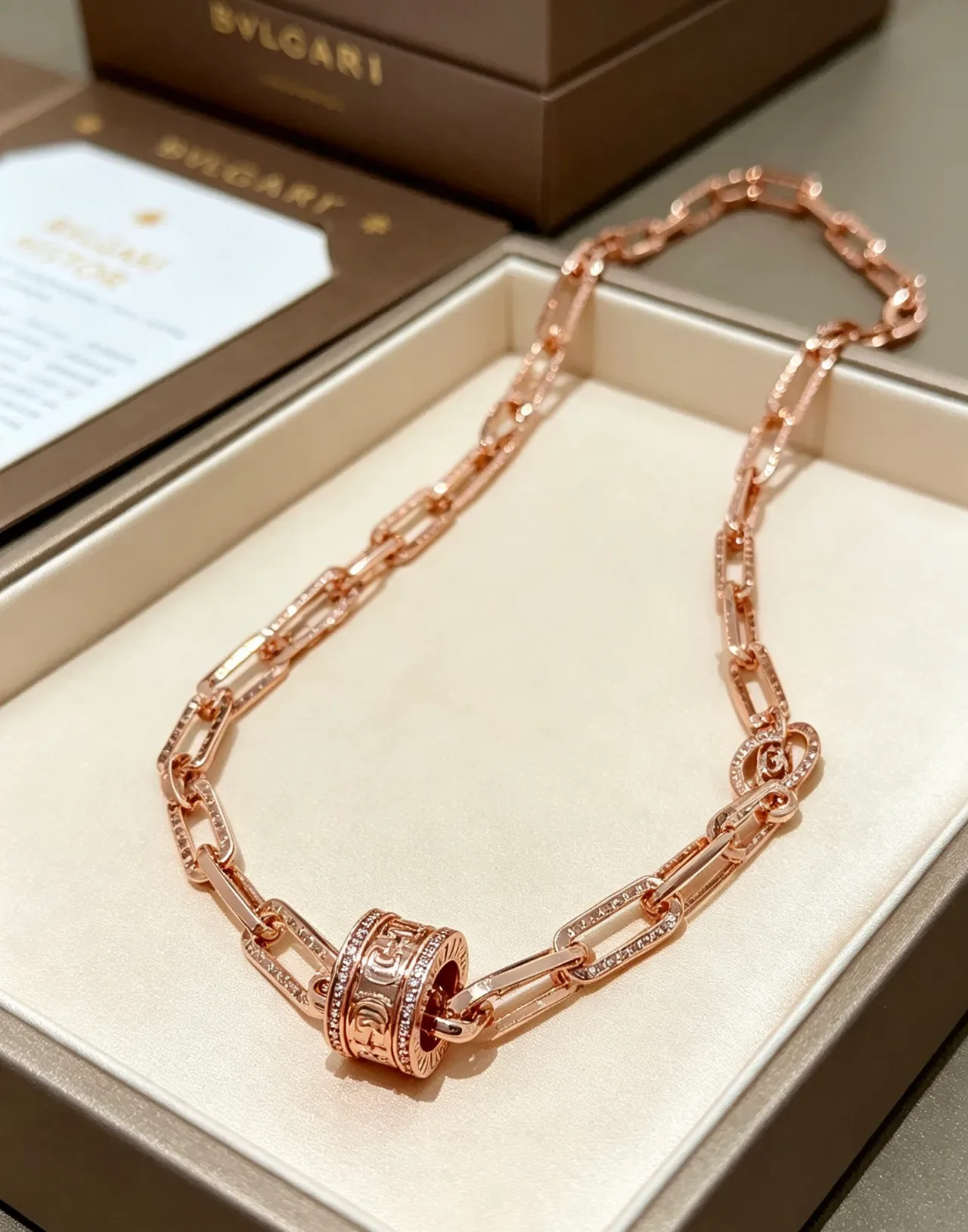 Bvlgari 粉金玫瑰链 Pavé-Set 镶嵌链节项链 6