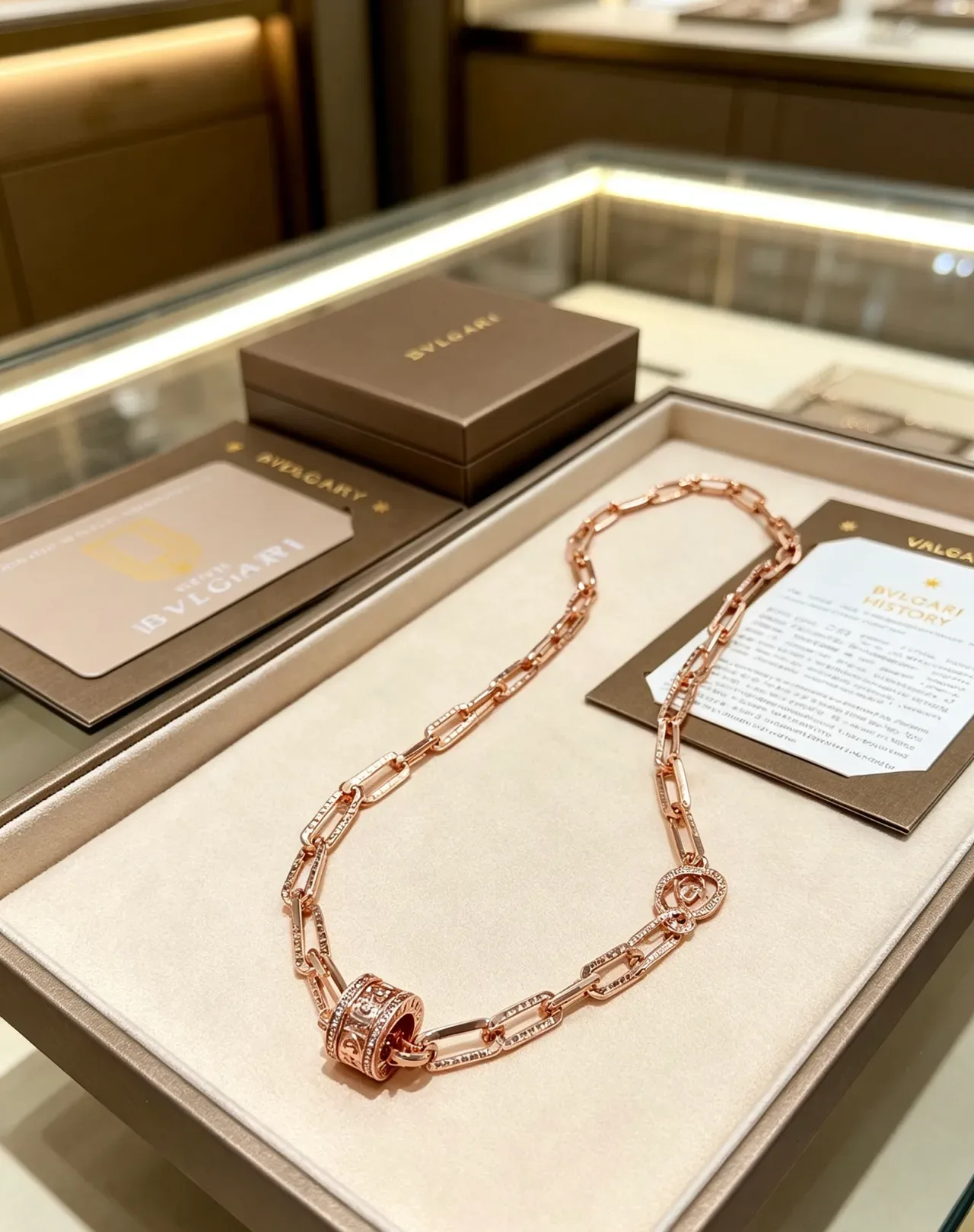 Bvlgari 粉金玫瑰链 Pavé-Set 镶嵌链节项链 9
