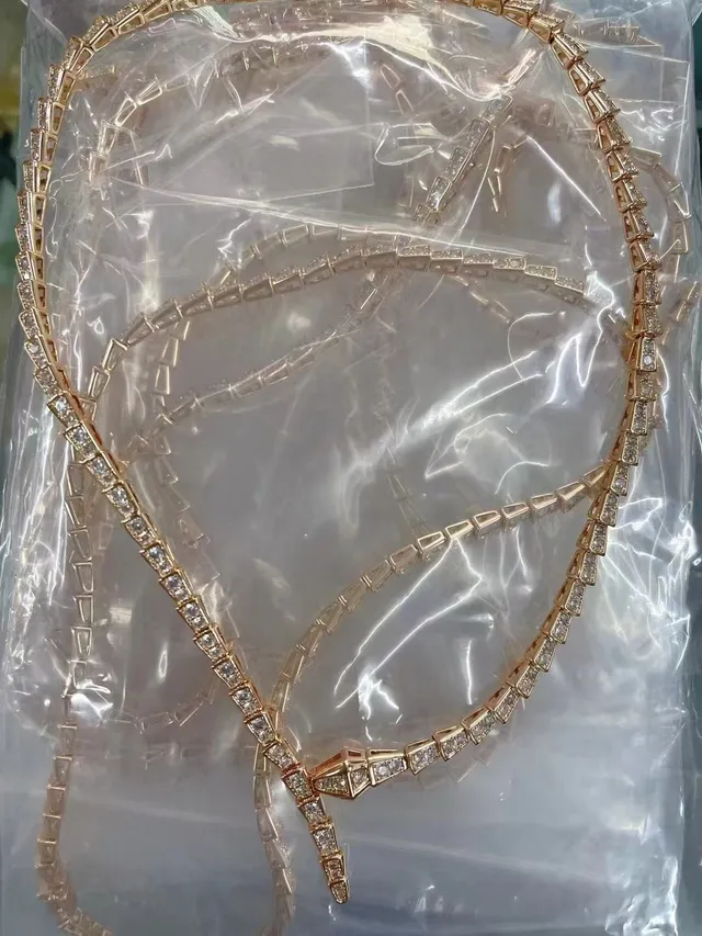 Bvlgari Serpenti Articulated Scale-Link Pavé Head and Tail Necklace 13