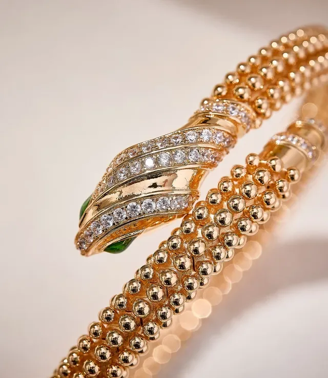 Bvlgari Serpenti Bracelete dourado verde enrolado serpentino textura de contas 5