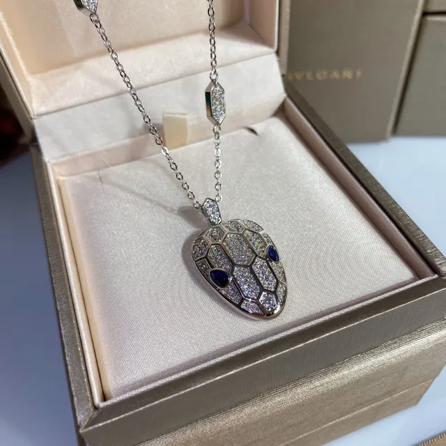 Bvlgari Serpenti Hexagonal Scale Pavé Diamond Snake Head Pendant Necklaces 2