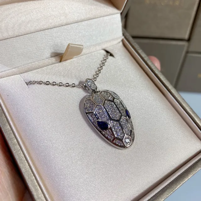 Bvlgari Serpenti Hexagonal Scale Pavé Diamond Snake Head Pendant Necklaces 4