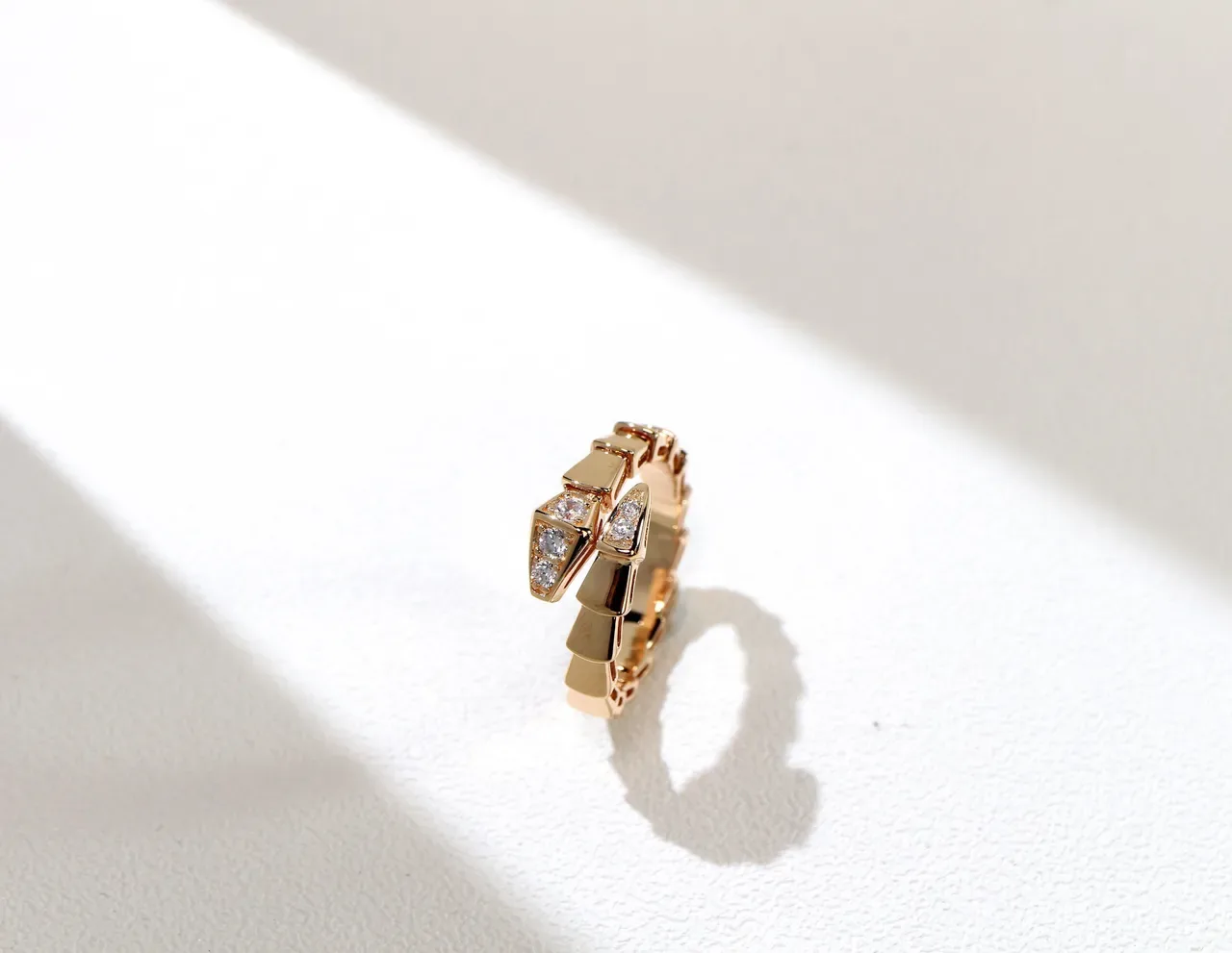 Bvlgari Serpenti Viper Gold Silver Serpentine Segmented Geometric Diamond Bezel Ring 7