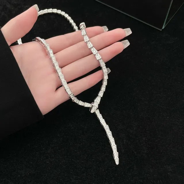 Bvlgari Serpenti Viper Pavé हीरा चाँदी का हार 11