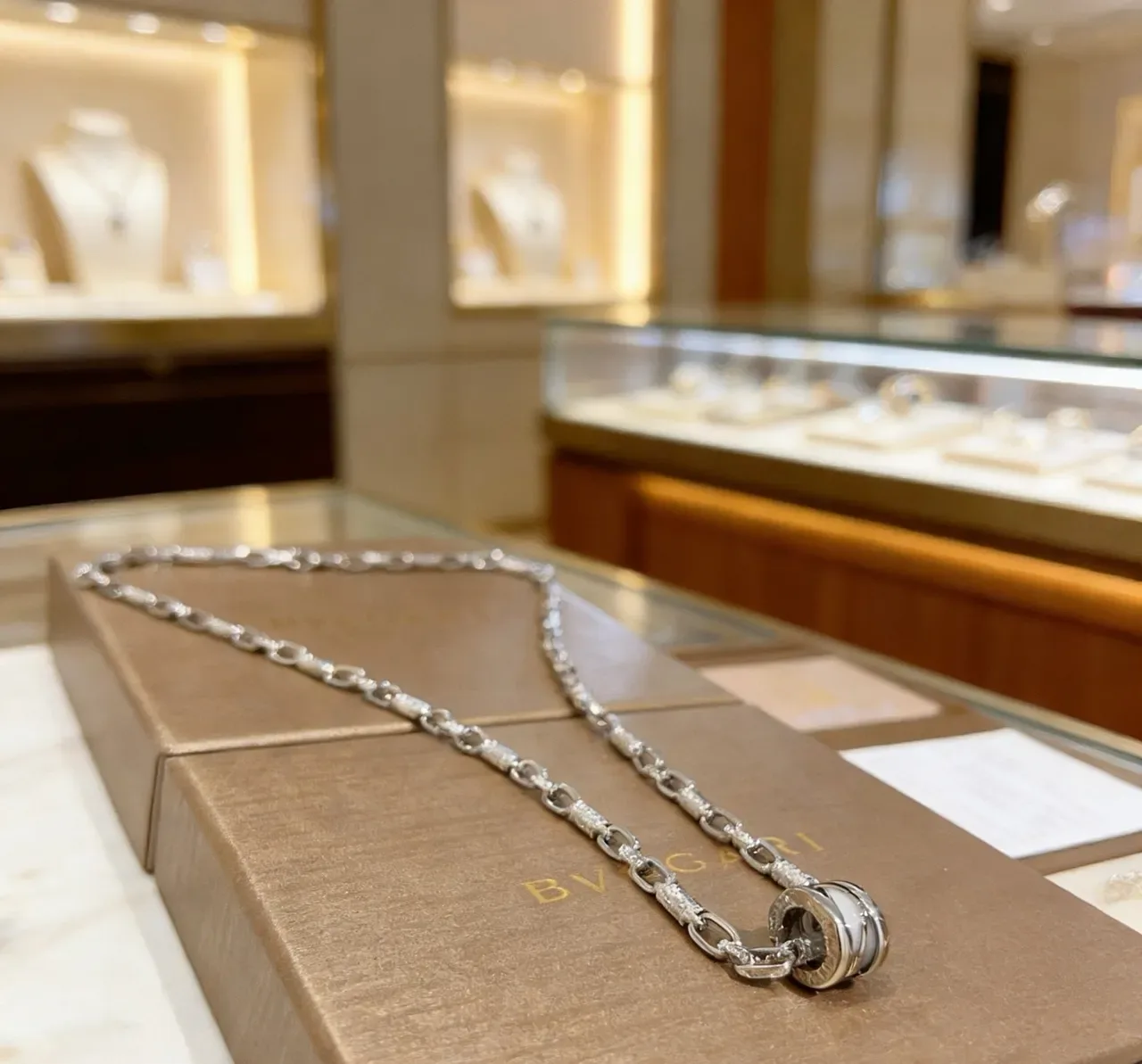 Bvlgari 银黑粗链纹理金属项链 7