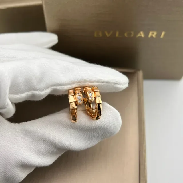 Bvlgari أقراط فضة وذهب مفصلة مقسمة مركزية مزينة بالماس 4