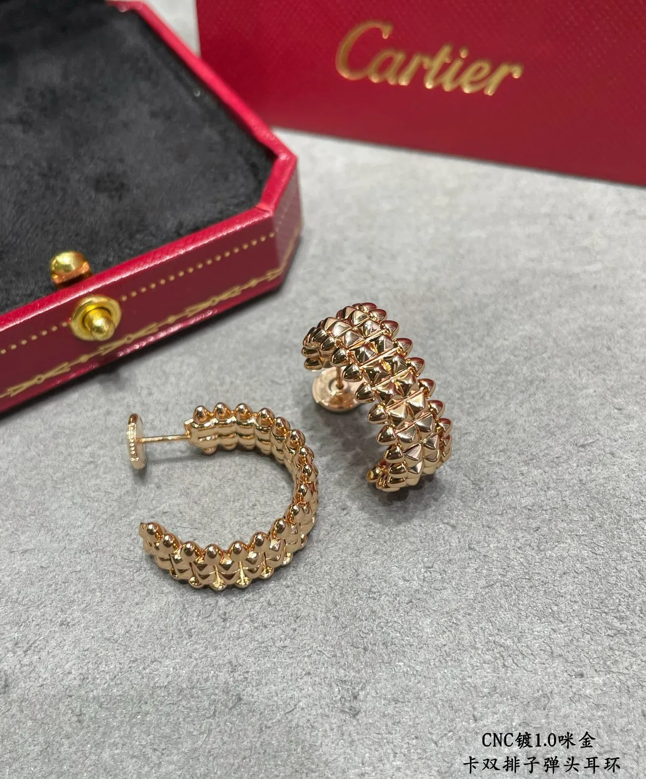 Cartier C de Oro Blanco doble fila Pavé-Set Pendientes 3