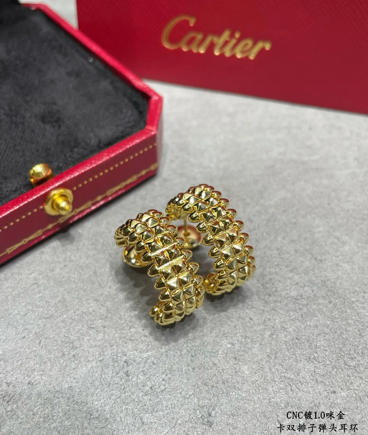 Cartier C de Oro Blanco doble fila Pavé-Set Pendientes 7