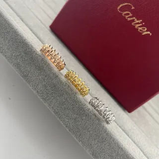 Cartier Juste un Clou গোল্ড সিলভার স্পাইকড ক্রাউন মোটিফ পাভে-সেট ত্রিভুজাকার ফেসেট রিং