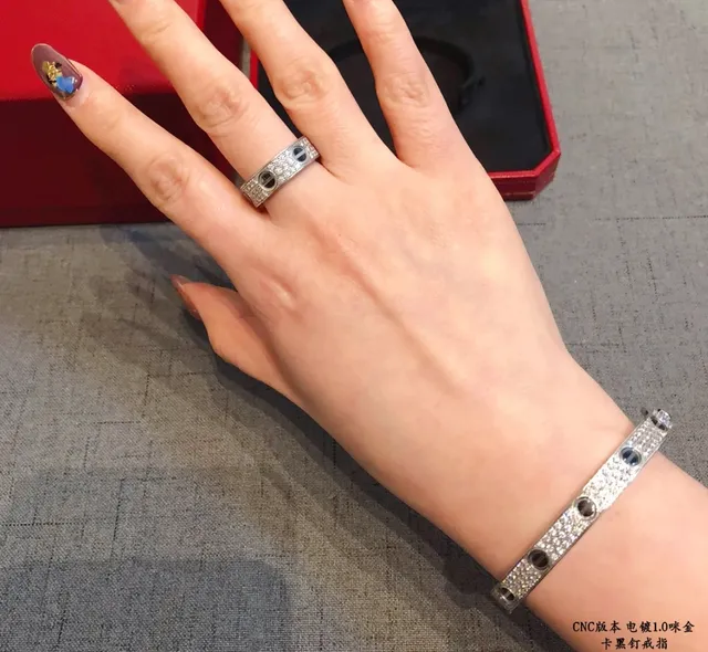 Cartier Juste un Clou Wide Pavé चांदी काला एनामेल अंगूठी 9