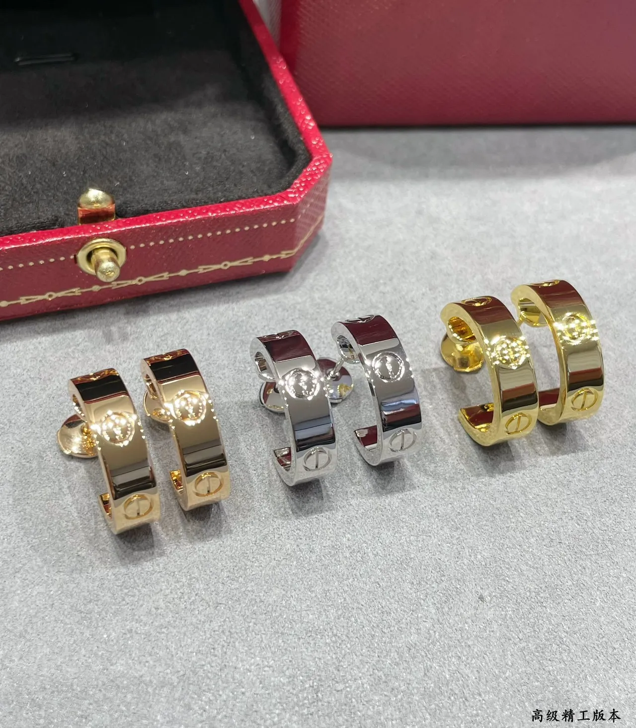 Cartier Love সোনার সাদা গোলাপ স্ক্রু-মোটিফ কানের দুল 6