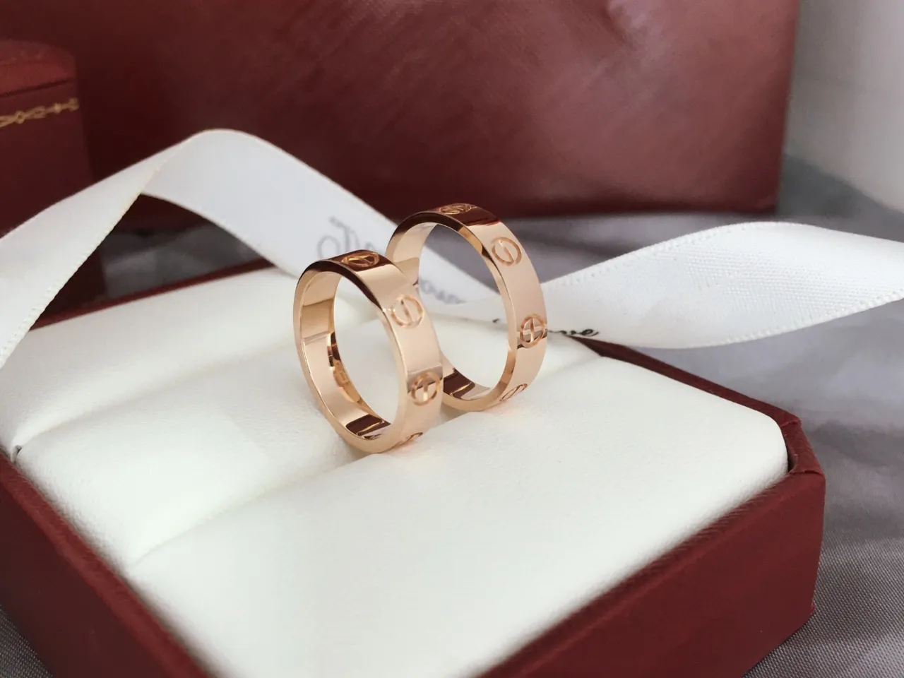 Cartier Love गुलाबी सोना स्क्रू-मोटिफ स्टैकेबल रिंग्स 2