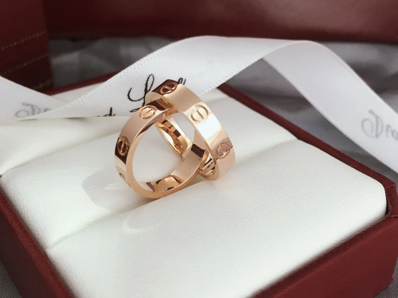 Cartier Love गुलाबी सोना स्क्रू-मोटिफ स्टैकेबल रिंग्स 7