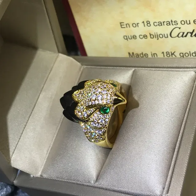 Cartier Panthère Panther Head Pavé Diamond Emerald Onyx Ring 4