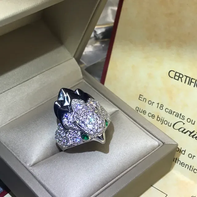 Cartier Panthère Panther Head Pavé Diamond Emerald Onyx Ring 5