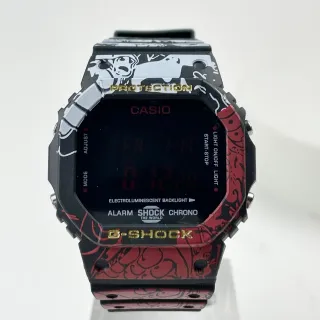 卡西欧 G-Shock DW-5600 黑色 红色 白色 图形印刷 运动手表