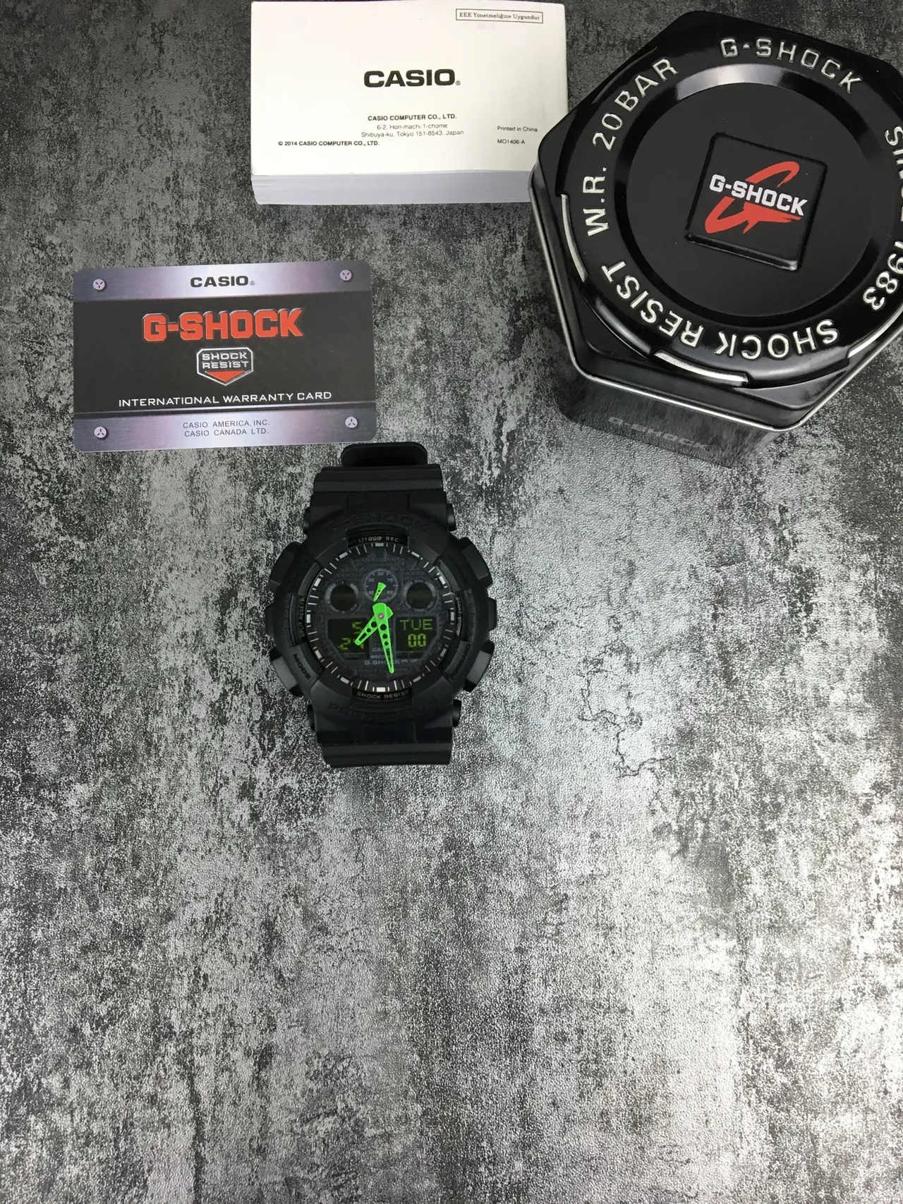 Casio G-Shock GA-100 काला हरा मैट रेजिन निर्माण बोल्ड लाइम एकसेंट्स घड़ी 2