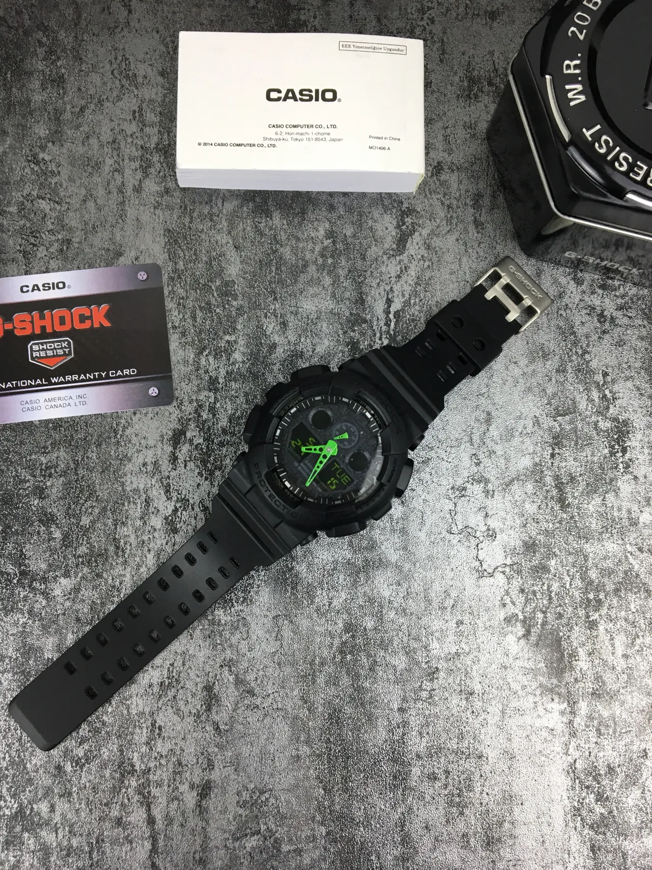 Casio G-Shock GA-100 काला हरा मैट रेजिन निर्माण बोल्ड लाइम एकसेंट्स घड़ी 5