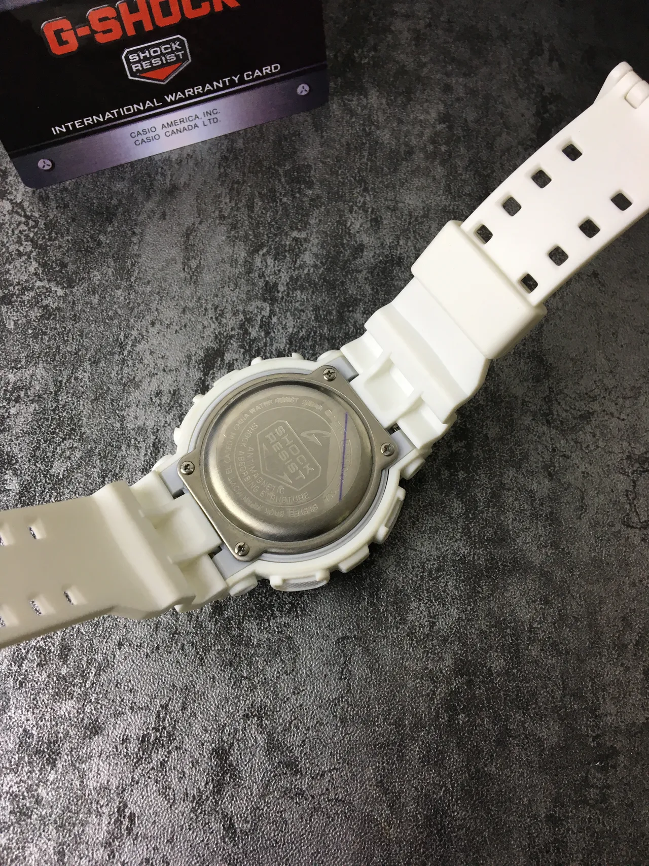 Casio G-Shock GA-2100 Off-White montre sport 4