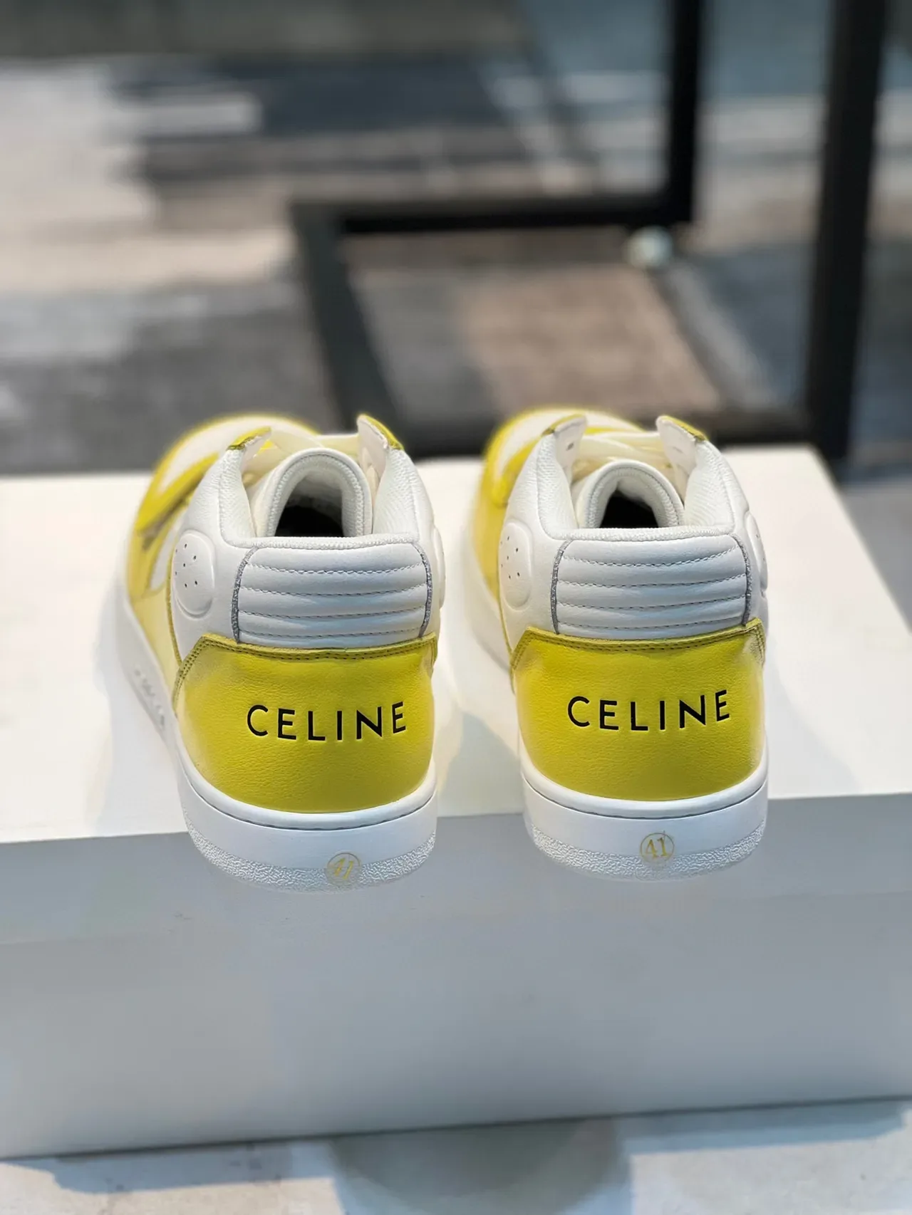 Celine CT-01 হলুদ এবং সাদা চামড়ার হাই-টপ লাইফস্টাইল স্নিকার 3