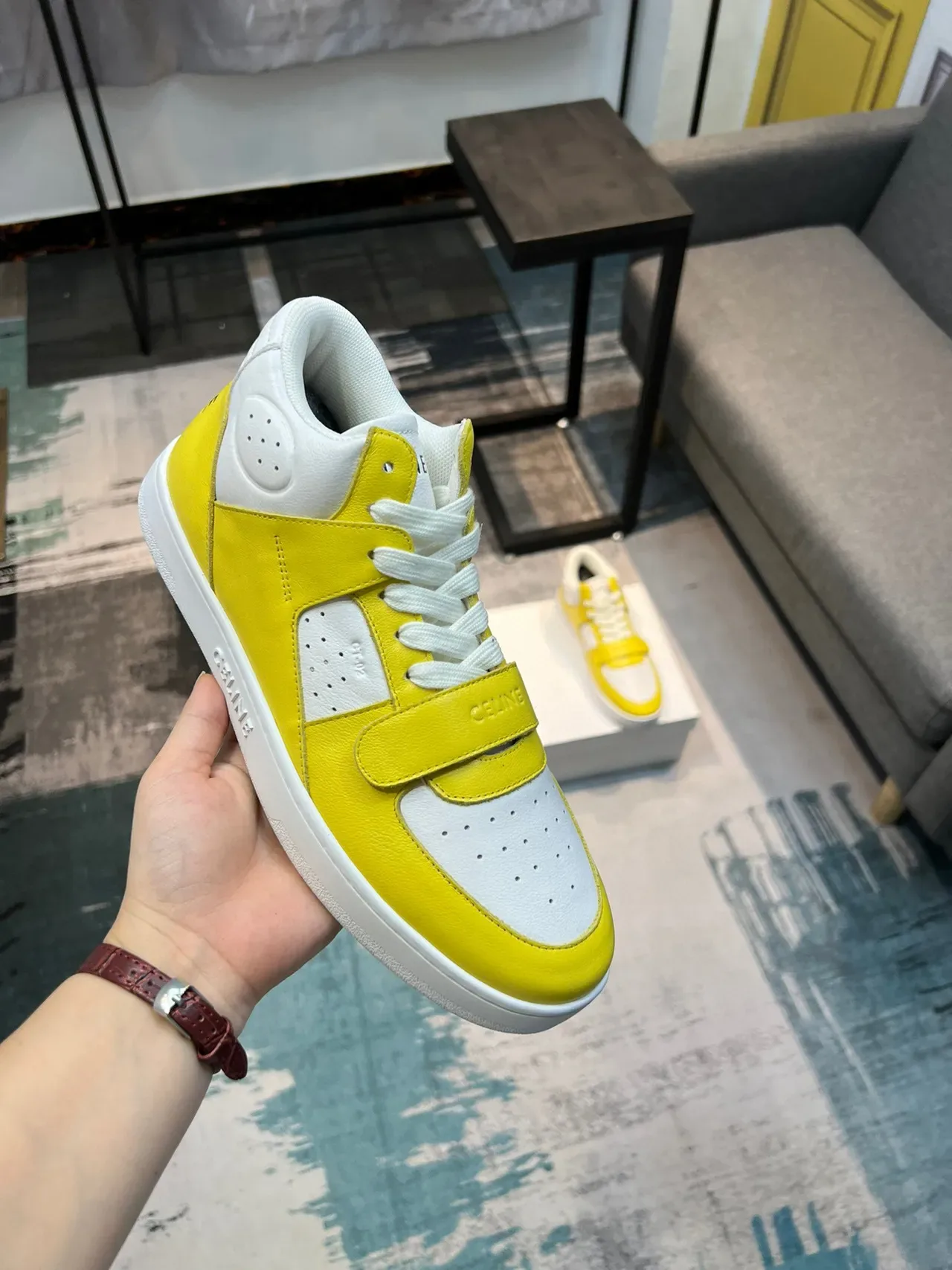 Celine CT-01 হলুদ এবং সাদা চামড়ার হাই-টপ লাইফস্টাইল স্নিকার 5