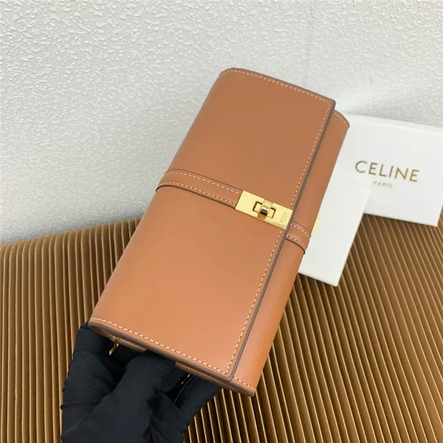 Celine Triomphe भूरा गोल्ड स्मूथ चमड़ा सेंट्रल सीम लंबा वॉलेट 17