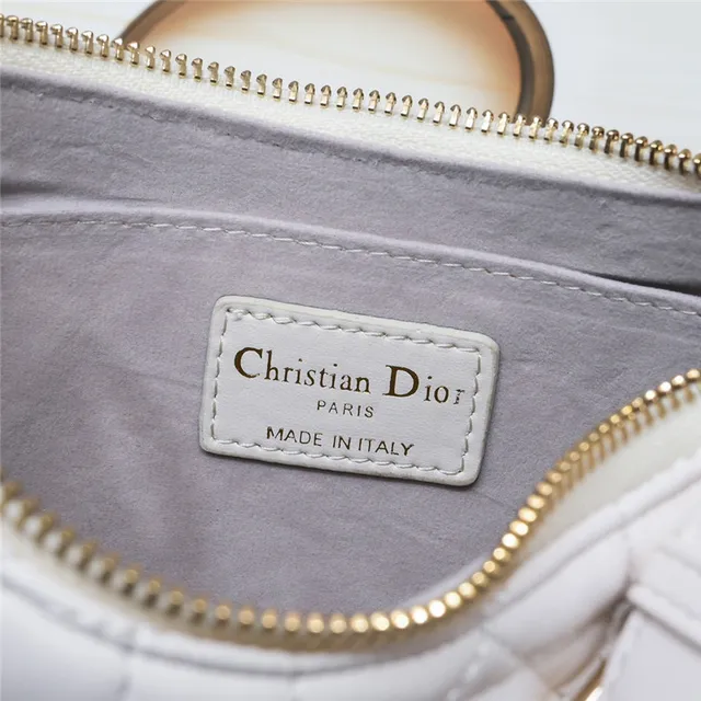 Chanel 22 Bag Preta Dourada Quiltada Costura Diamante Couro Alça Corrente Bolsa 2