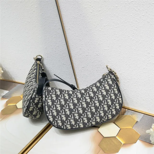 Chanel 22 Bag Preta Dourada Quiltada Costura Diamante Couro Alça Corrente Bolsa 24