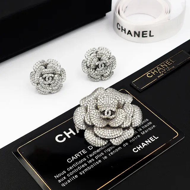 Chanel Camellia Pavé-Crystal Silver-Tone Brooch 6