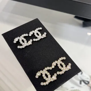 চ্যানেল CC Logo পার্ল এবং ক্রিস্টাল স্টার হার্ট ইয়ারিংস
