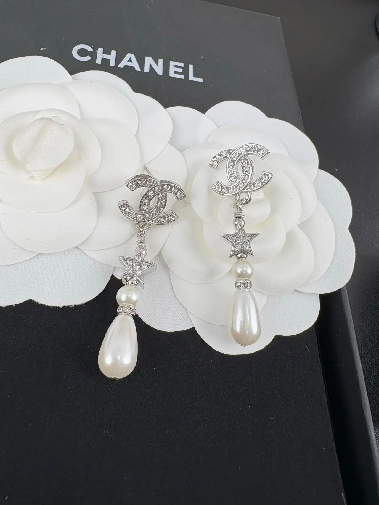 Chanel CC Star Perle Cristal Boucles d'Oreilles Pendantes 4